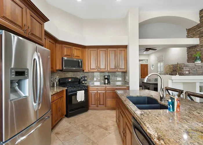 Lakeside With Private Patio Grill Golf View