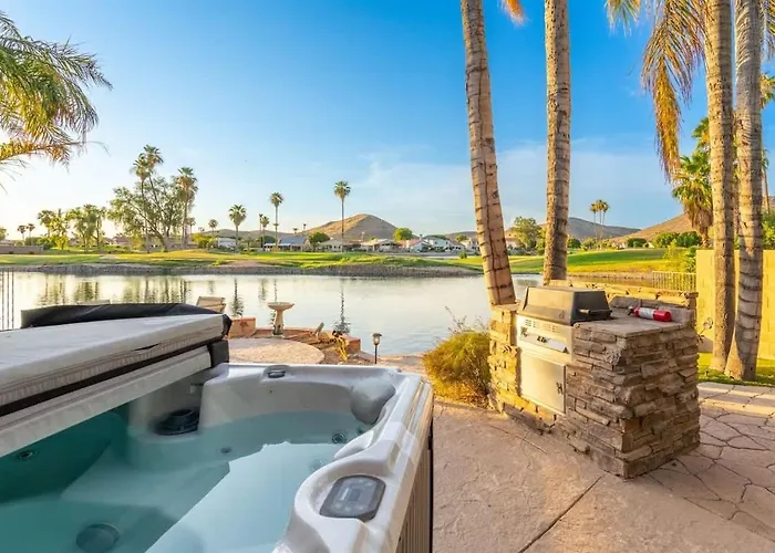 Lakeside With Private Patio Grill Golf View Glendale